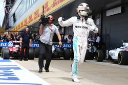 Льюіс Хемілтон виборов поул, Mercedes AMG F1 W07
