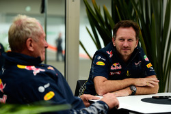 Консультант Red Bull Доктор Хельмут Марко, керівник Red Bull Racing Крістіан Хорнер