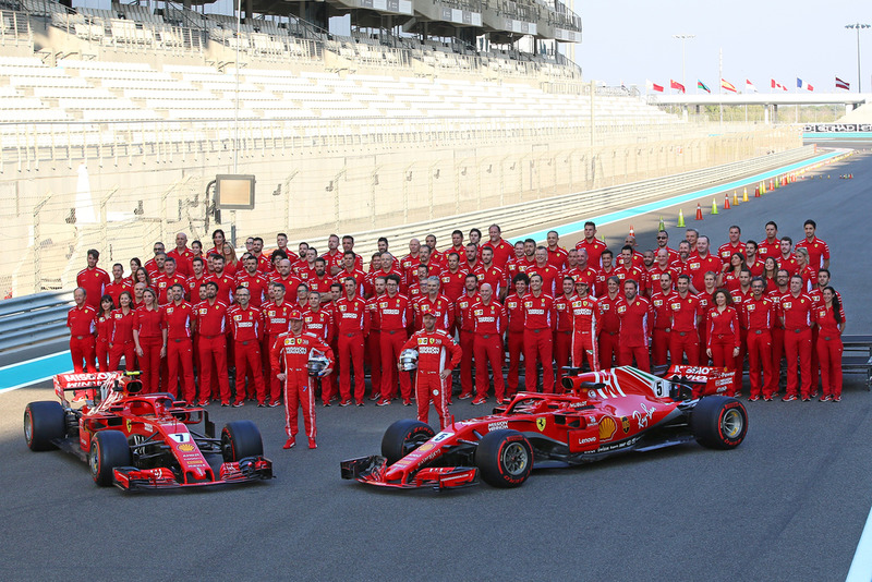 Командне фото Ferrari