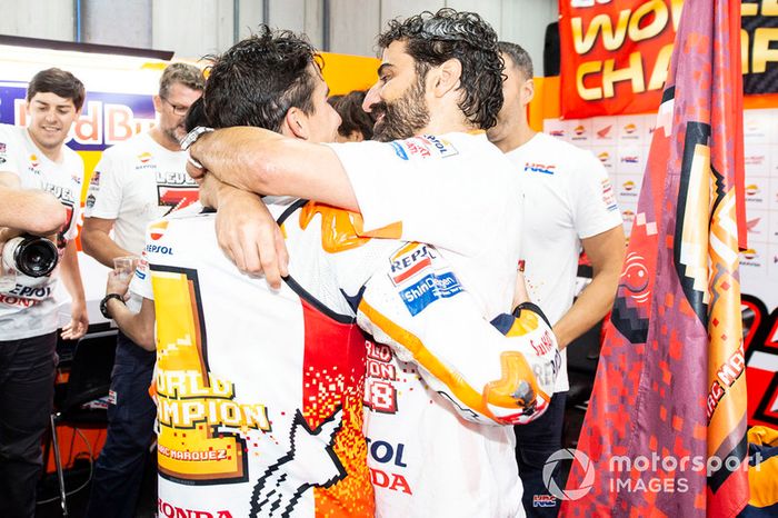 Marc Marquez, Repsol Honda Team celebra con su equipo