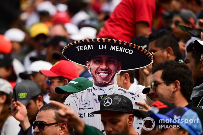 Fans of Lewis Hamilton, Mercedes AMG F1 