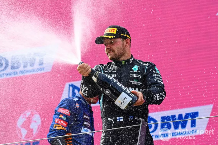 Podio: segundo lugar Valtteri Bottas, Mercedes