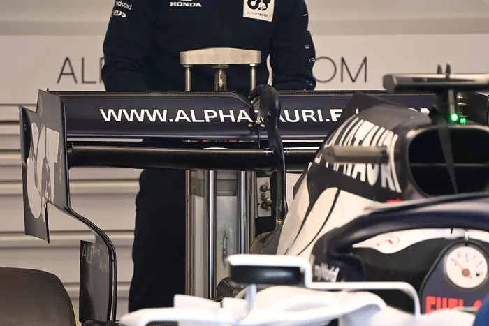 AlphaTauri AT01