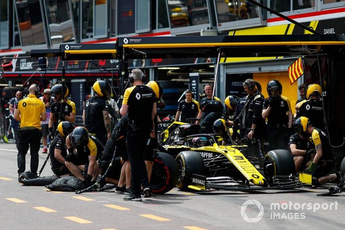 Daniel Ricciardo, Renault R.S.19