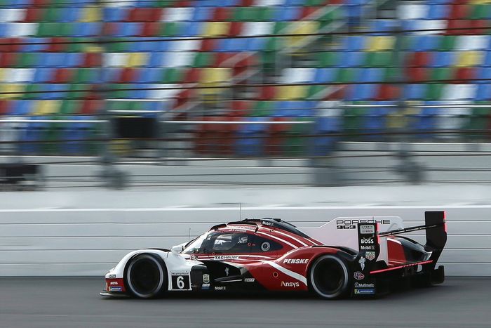 #6 Porsche Penske Motorsports Porsche 963: Mathieu Jaminet, Nick Tandy, Dane Cameron