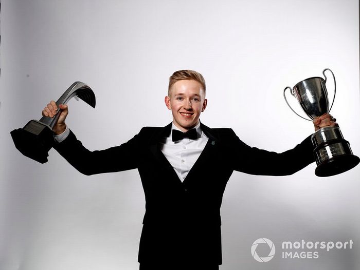 Johnathan Hoggard gana el premio al Piloto Joven del BRDC
