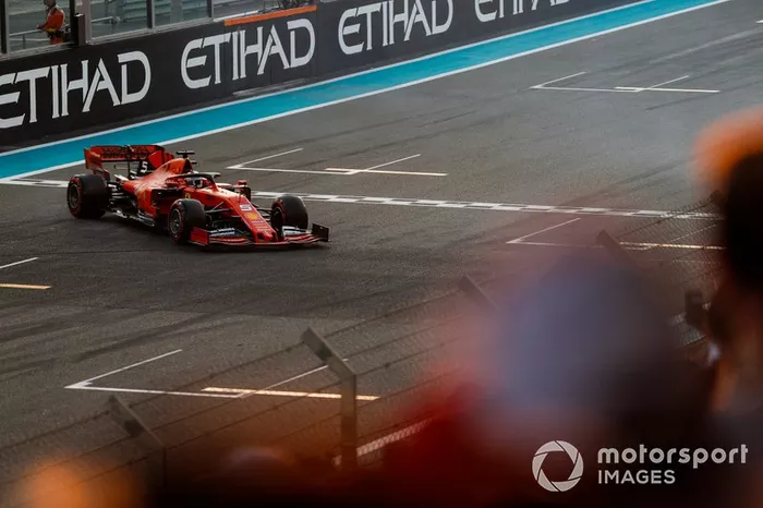 Sebastian Vettel, Ferrari SF90, spins
