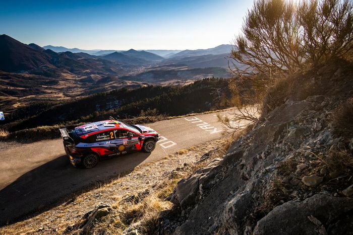 Oliver Solberg, Elliott Edmondson, Hyundai World Rally Team Hyundai i20 N Rally1