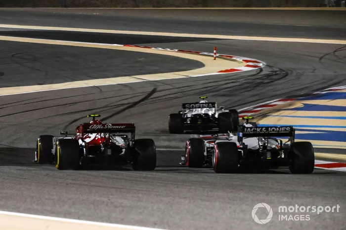 Nicholas Latifi, Williams FW43, Antonio Giovinazzi, Alfa Romeo Racing C39, e Kevin Magnussen, Haas VF-20