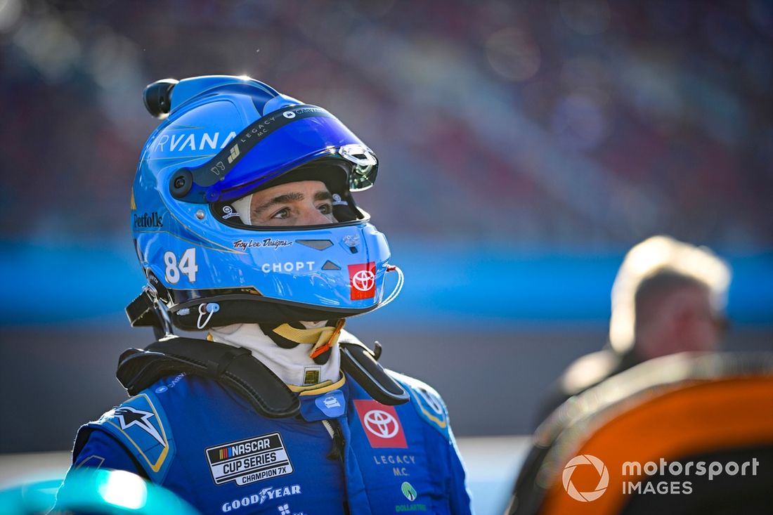 Jimmie Johnson, LEGACY MOTOR CLUB, Carvana Toyota Camry