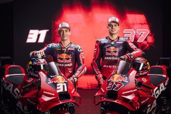 Pedro Acosta, Augusto Fernandez, Tim Balap Pabrik GASGAS Tech3