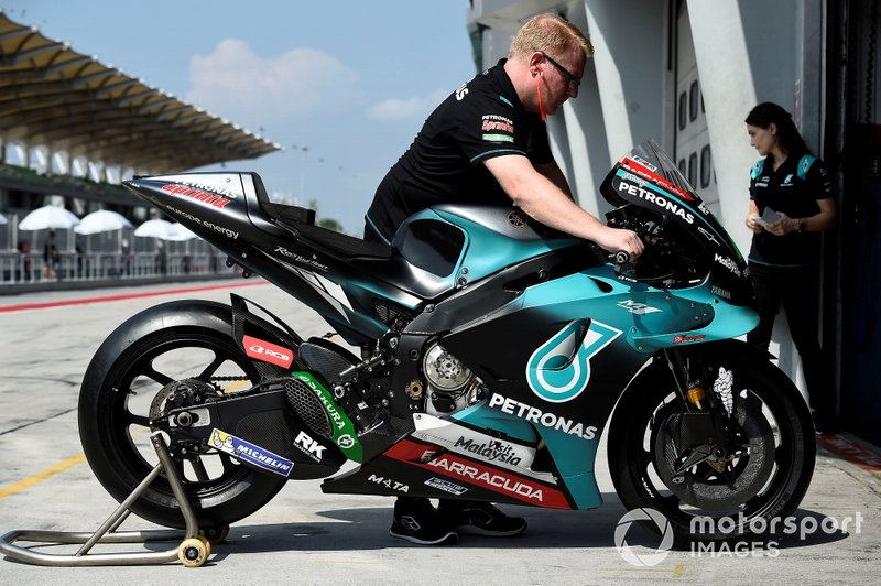 Мотоцикл Petronas Yamaha SRT