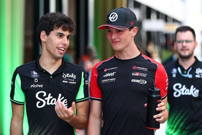 Oliver Bearman, Haas F1 Team, Gabriel Bortoleto, Sauber
