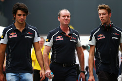 Карлос Сайнс-молодший, Scuderia Toro Rossoта Данііл Квят, Scuderia Toro Rosso (Right)