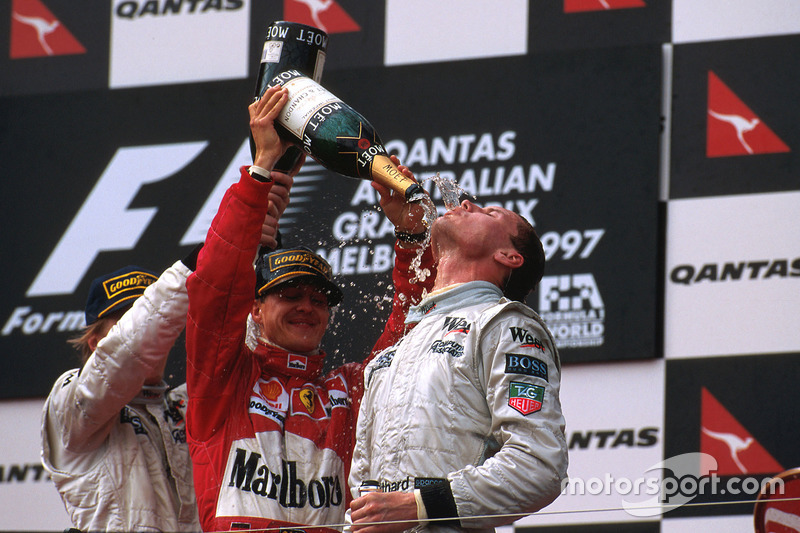 Podium: ganador, David Coulthard, McLaren Mercedes; segundo, Michael Schumacher, Ferrari; tercero, M