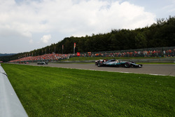 Льюіс Хемілтон, Mercedes AMG F1 W08, Себастьян Феттель, Ferrari SF70H, Валттері Боттас, Mercedes AMG