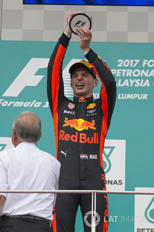 Podium: Race winner Max Verstappen, Red Bull Racing celebrates