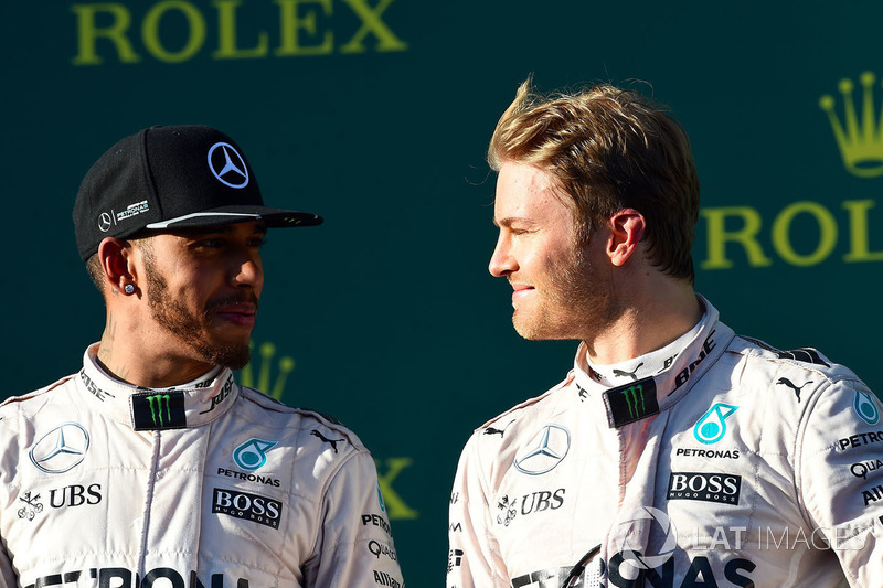 Podyum: Yarış galibi Nico Rosberg, Mercedes AMG F1, 2. Lewis Hamilton, Mercedes AMG F1