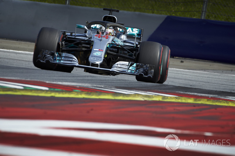DNF: Lewis Hamilton, Mercedes AMG F1 W09