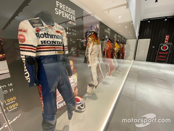 Presentación McLaren Barcelona exposición