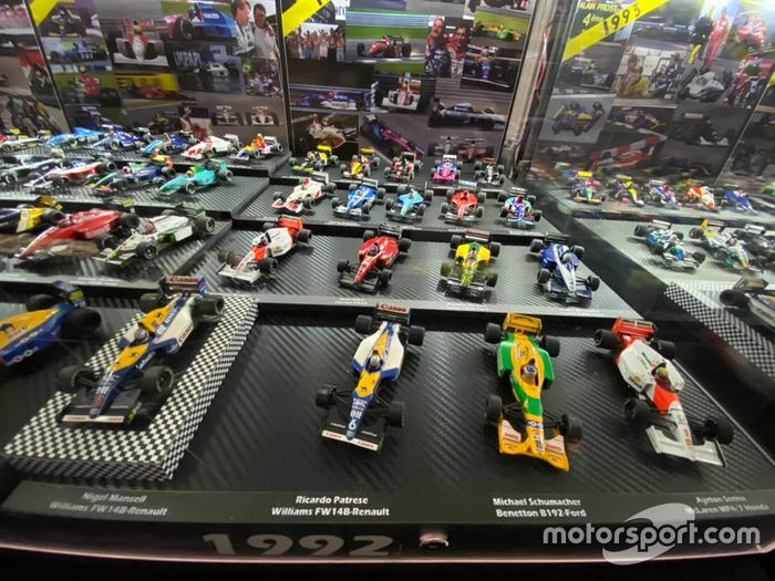 Colección de coches miniatura de F1