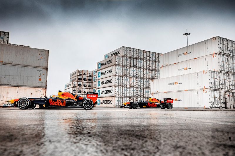 Max Verstappen y Alexander Albon, Red Bull Racing