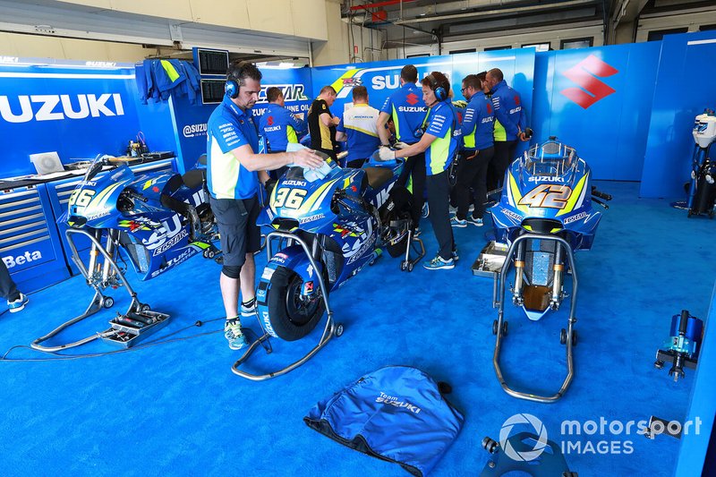 Le stand du Team Suzuki MotoGP