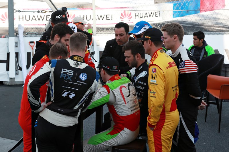 Le briefing des pilotes
