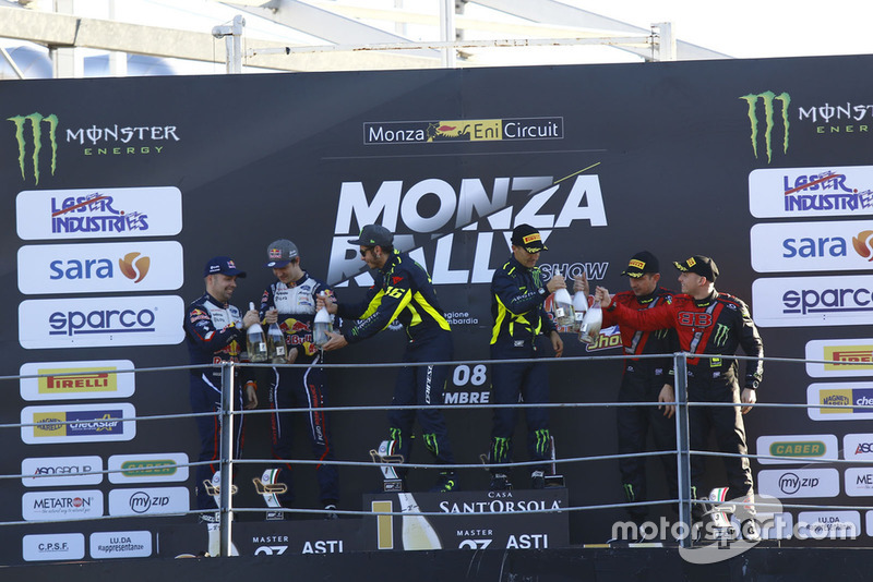 Winners Valentino Rossi, Carlo Cassina, second place Teemu Suninen, Marko Salminen, third place Roberto Brivio, Luca Brivio