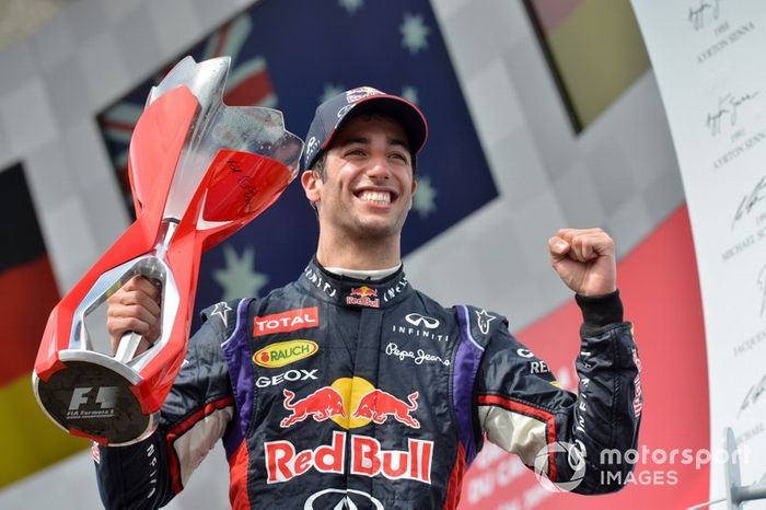 #9 Daniel Ricciardo (7 victorias en la década)