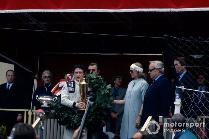 Podyum: Patrick Depailler ve Princess Grace ve Prince Rainier III