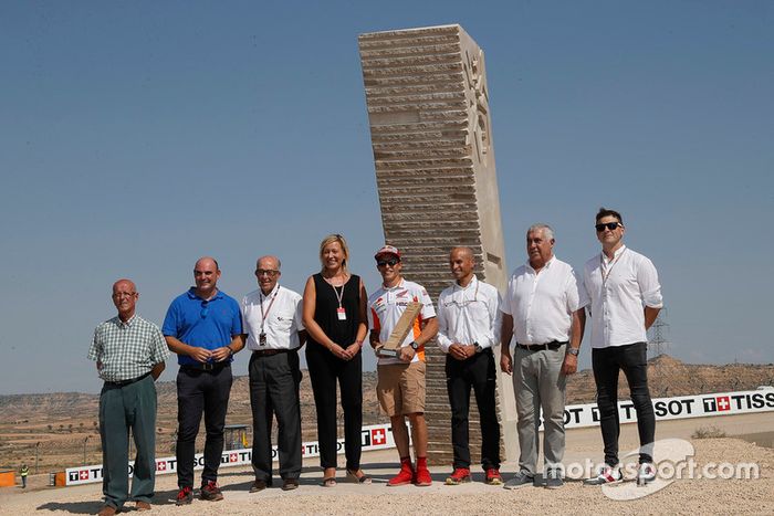 Inauguración curva Márquez