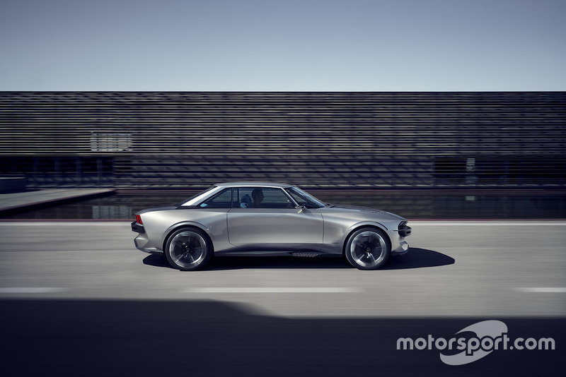 Peugeot e-Legend Concept