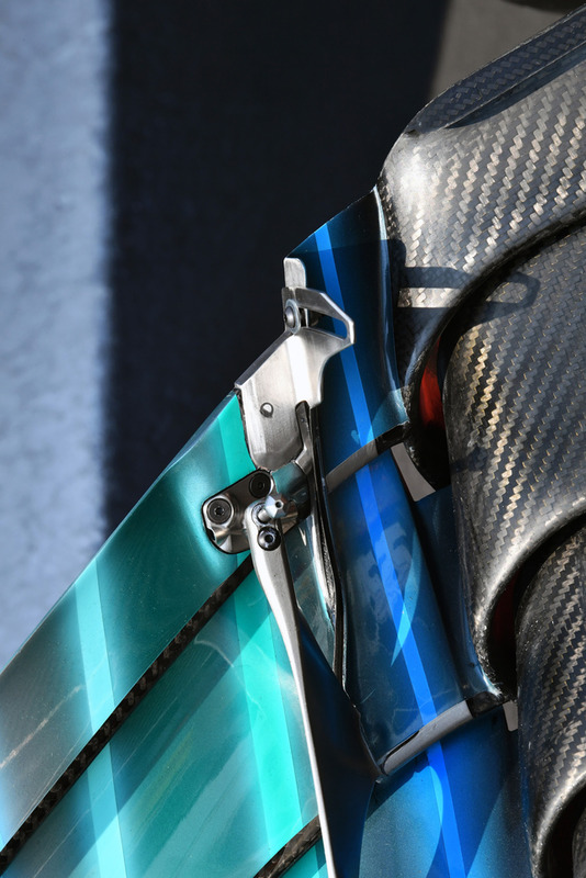 Mercedes AMG F1 W09 front wing detail