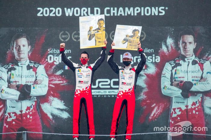 Podio: Sébastien Ogier, Julien Ingrassia, Toyota Gazoo Racing WRT Toyota Yaris WRC