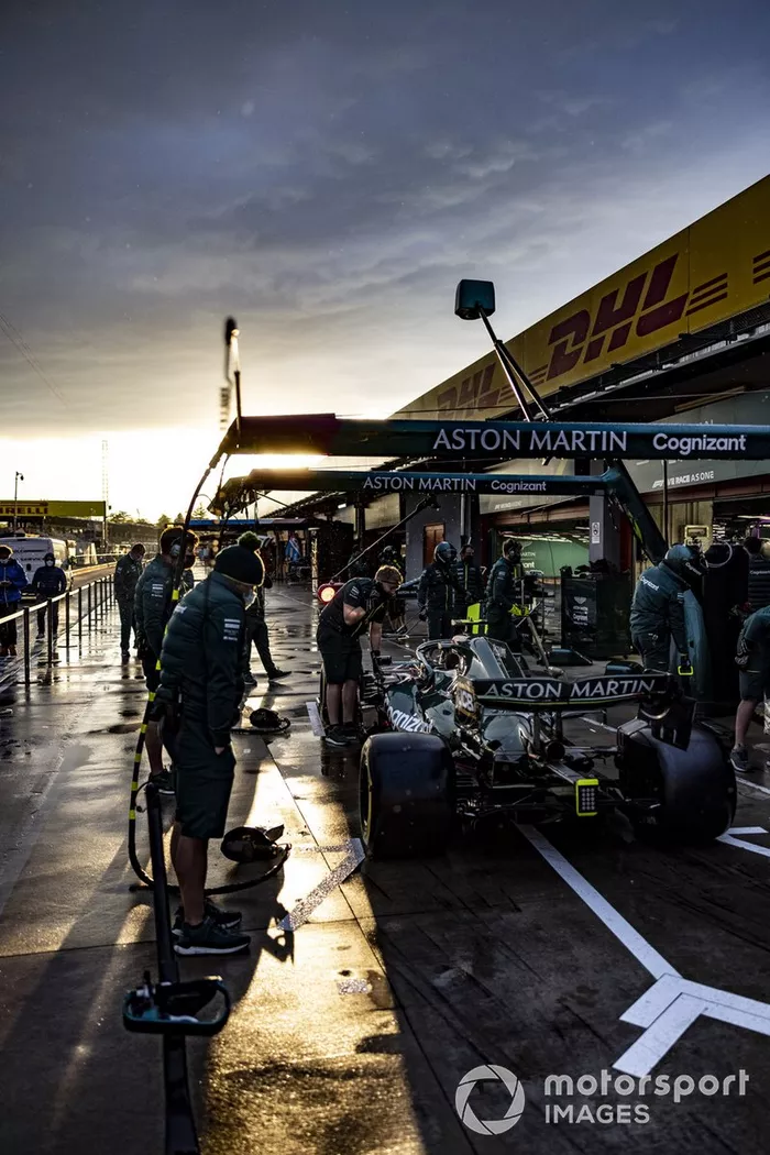 Práctica de parada en boxes de Aston Martin