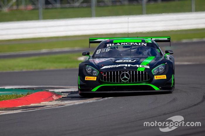 #43 Strakka Racing Mercedes-AMG GT3: Lewis Williamson, Dev Gore, Jack Hawksworth