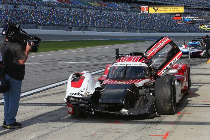 #6 Porsche Penske Motorsports Porsche 963: Mathieu Jaminet, Nick Tandy, Dane Cameron