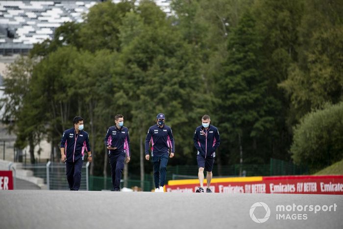 Lance Stroll, Racing Point, recorre la pista de Spa