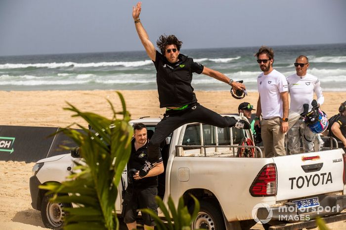 El equipo de Veloce Racing celebra