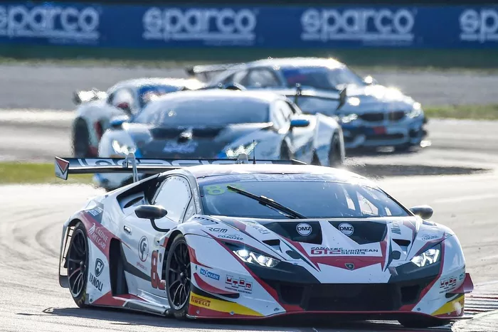 #88 LP Racing, Lamborghini Huracán GT3 Evo: Pietro Perolini, Jonathan Cecotto 
