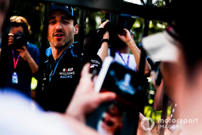 Robert Kubica, Williams Racing, firma autografi ai tifosi