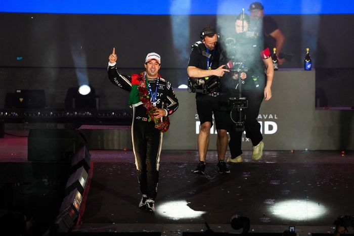 Race winner Antonio Felix Da Costa, Jaguar TCS Eacing