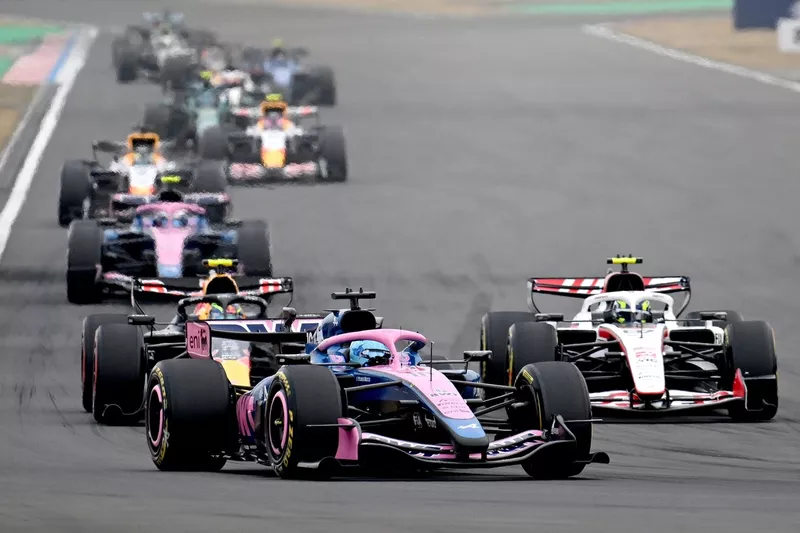 Pierre Gasly, Alpine, Oliver Bearman, Haas F1 Team, Isack Hadjar, Red Bull Racing