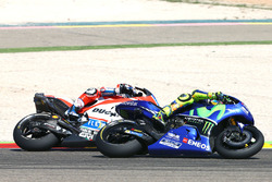 Валентино Россі, Yamaha Factory Racing, Андреа Довіціозо, Ducati Team
