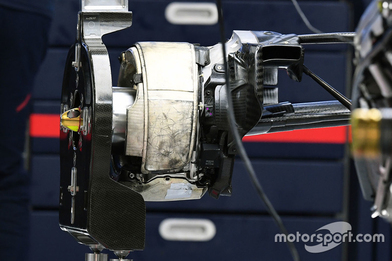 Red Bull Racing RB13, Hinterrad, Detail