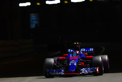 Карлос Сайнс-мол., Scuderia Toro Rosso STR12