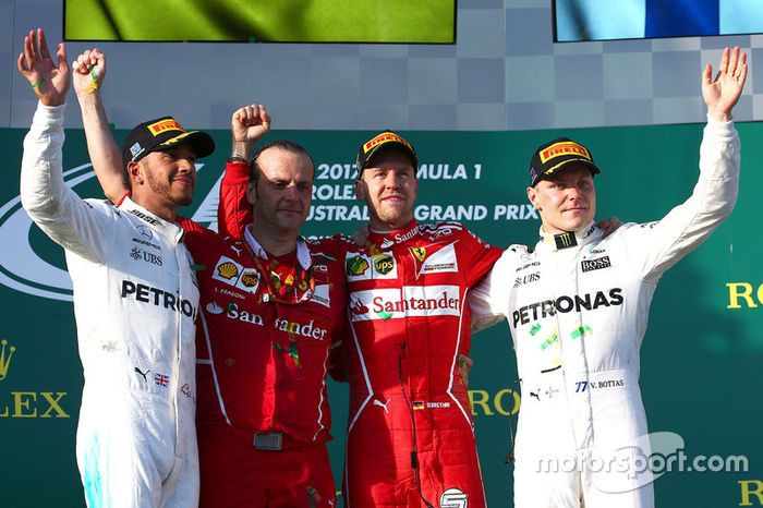 Ganador, Sebastian Vettel, Ferrari, segundo, Lewis Hamilton, Mercedes AMG F1, tercero, Valtteri Bottas, Mercedes AMG F1