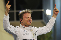 Sieger Nico Rosberg, Mercedes AMG F1 im Parc Ferme