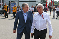 (da sx a dx): Jean Todt, Presidente FIA con Bernie Ecclestone